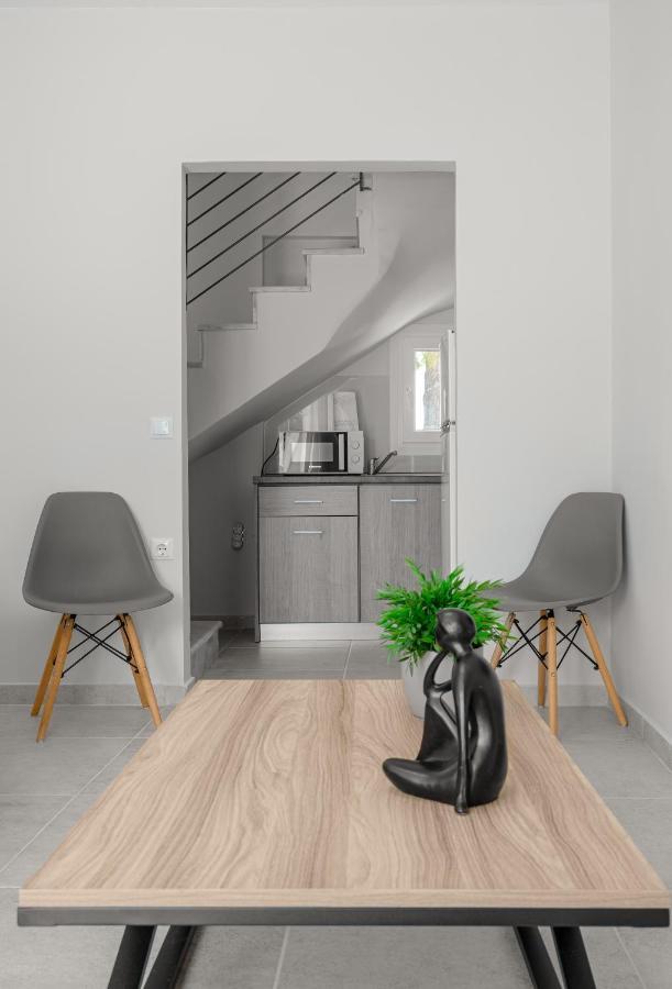 V Luxury Apartments Posidi Kültér fotó