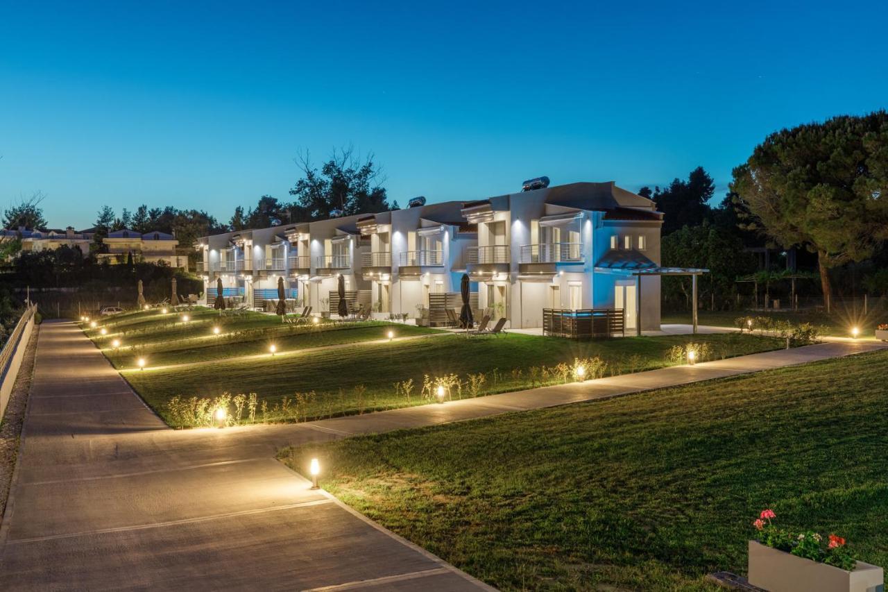 V Luxury Apartments Posidi Kültér fotó
