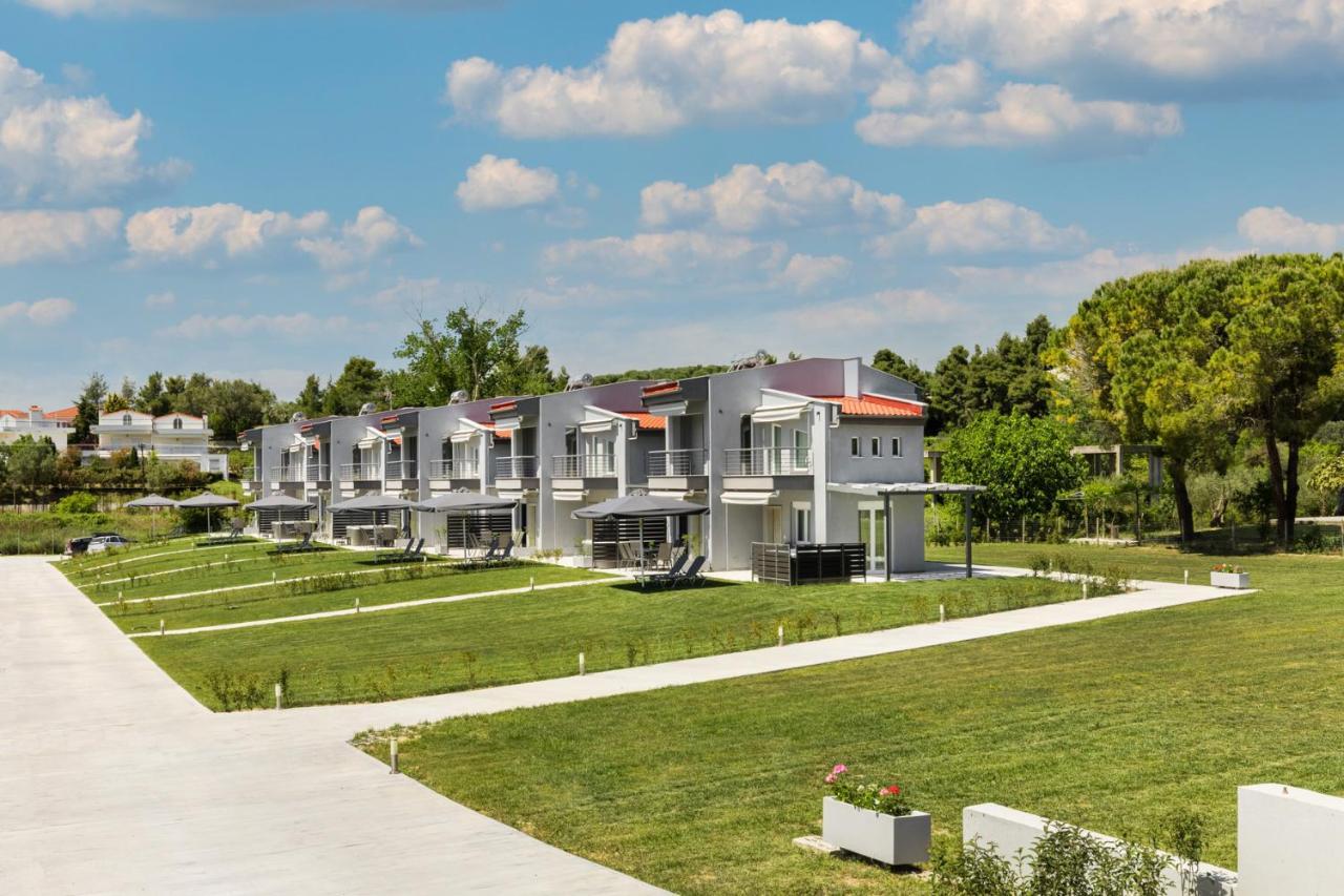 V Luxury Apartments Posidi Kültér fotó
