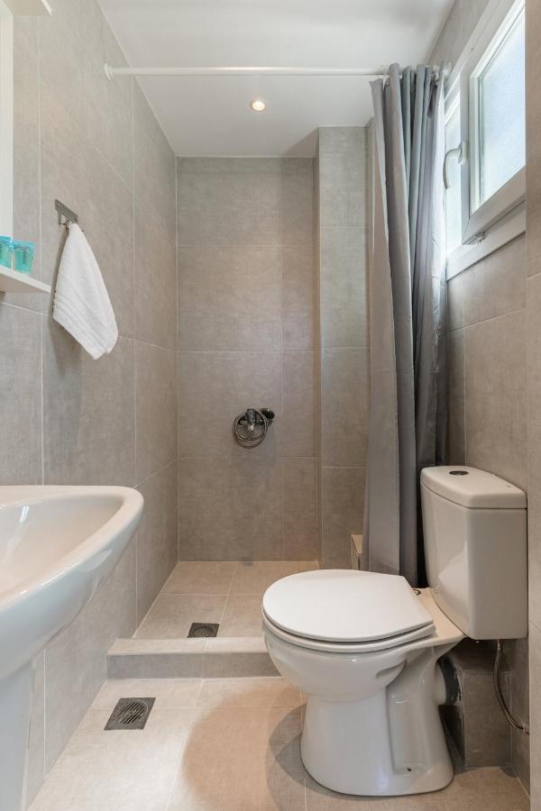 V Luxury Apartments Posidi Kültér fotó