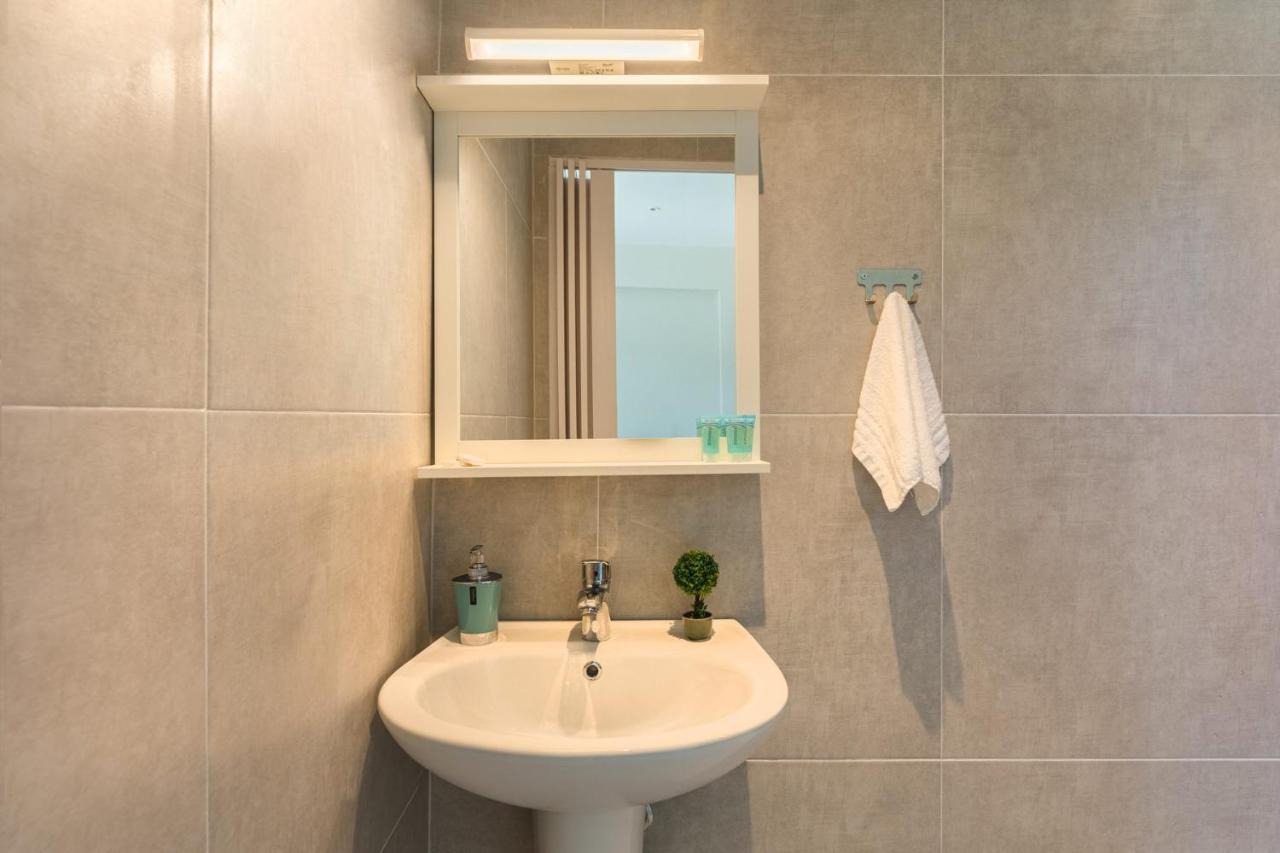 V Luxury Apartments Posidi Kültér fotó